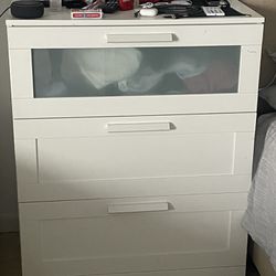Dresser White