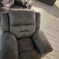 Recliner Sectional