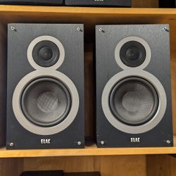 ELAC B6 Bookshelf Speakers