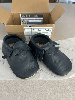 Bird Rock Baby hard sole moccasins 9.5