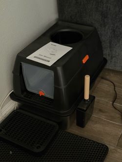 Cat litter box