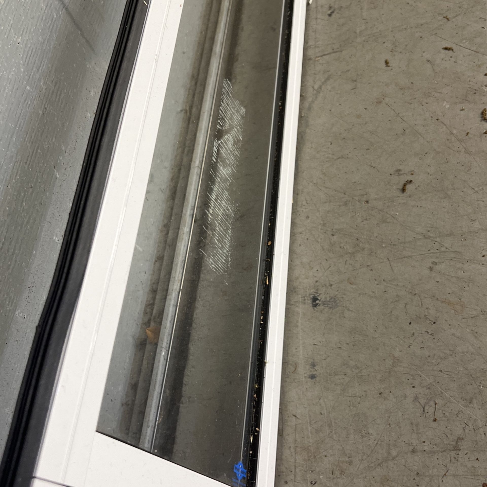 PetSafe Sliding Glass Door Insert (96inches) for Sale in Lutz, FL OfferUp
