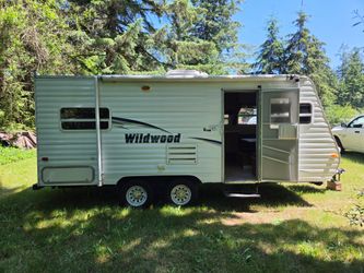18ft Wildwood Travel Trailer