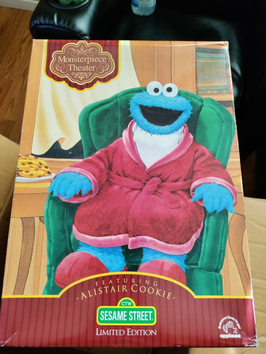Sesame Street Monsterpiece Theater Featuring Alistair Cookie Limited Edition