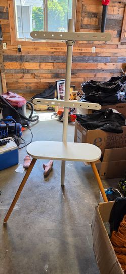 Tripod TV stand