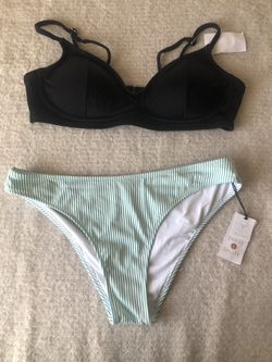 Womens Medium Bottom Large Top Swim-Decatur And Tropical