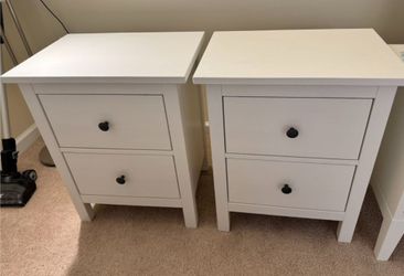 2 white stain Nightstands