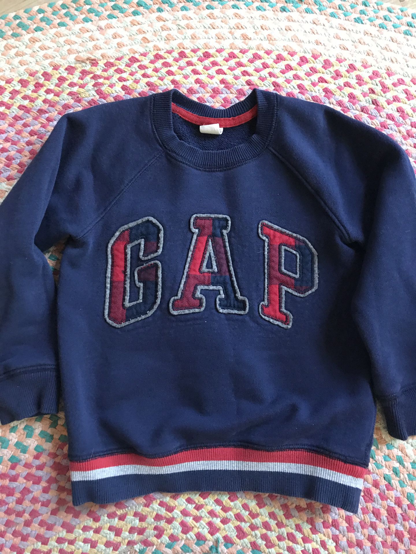 Boys 5t Gap and Old Navy clothes!