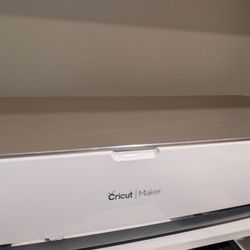 Cricut MAKER