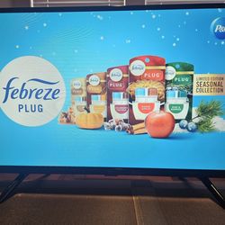 FIRE TV 32" Smart Television AMAZON   like New