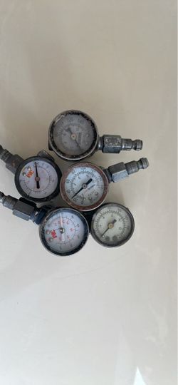 USED AIR FLOW CONTROL VALUE PRESSURE REGULATOR