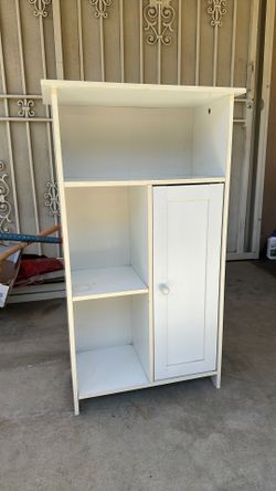 Storage cabinet