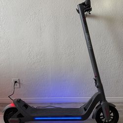 ELECTRIC  SCOOTER 🛴