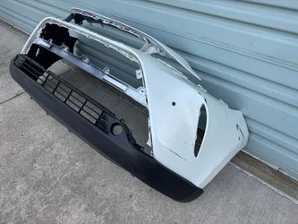2020 2021 2022 Toyota Venza Front Bumper Cover
