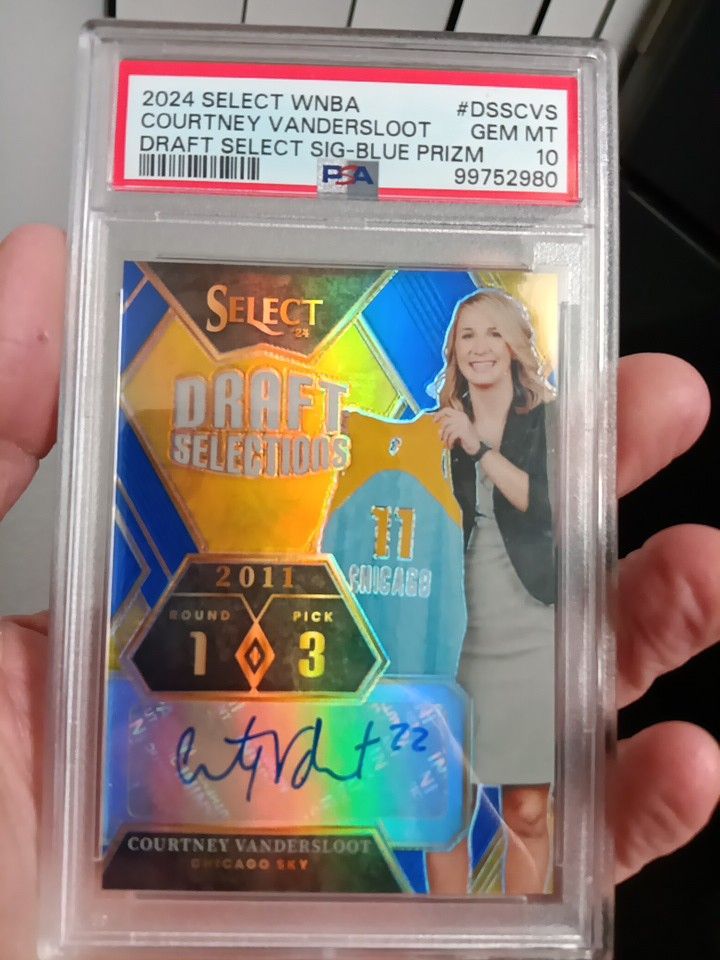 2024 Select Courtney Vandersloot