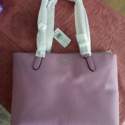 Coach Bag LTR ZIP TOT NEVER USED
