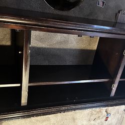 FREE!! Tv Stand