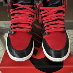 Jordan 1 Satin 