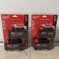 Milwaukee M18 5.0 Batteries (2-pack)