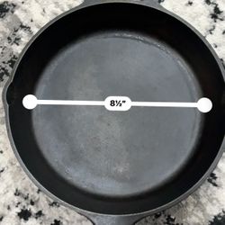Lodge 8.5 inch Cast Iron Skillet