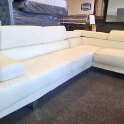 Brand New Sectional Sofa / Sofa Seccional Nuevo a Estrenar … Fast 🚚