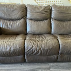 Lazy Boy 3 Seater couch with manual recliner