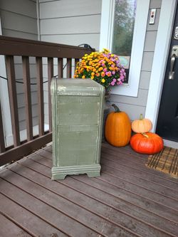 Vintage waterfall side dresser free!