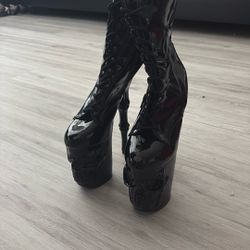8" Pleaser Skull Boots