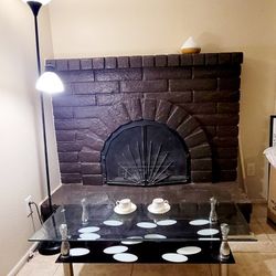  Coffee TABLE Glass Top ..good Condition..30