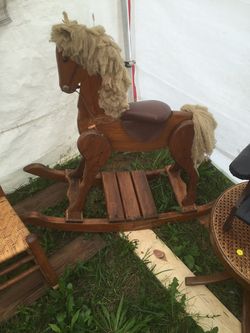 Old America woods horse . Good condition . Still rides