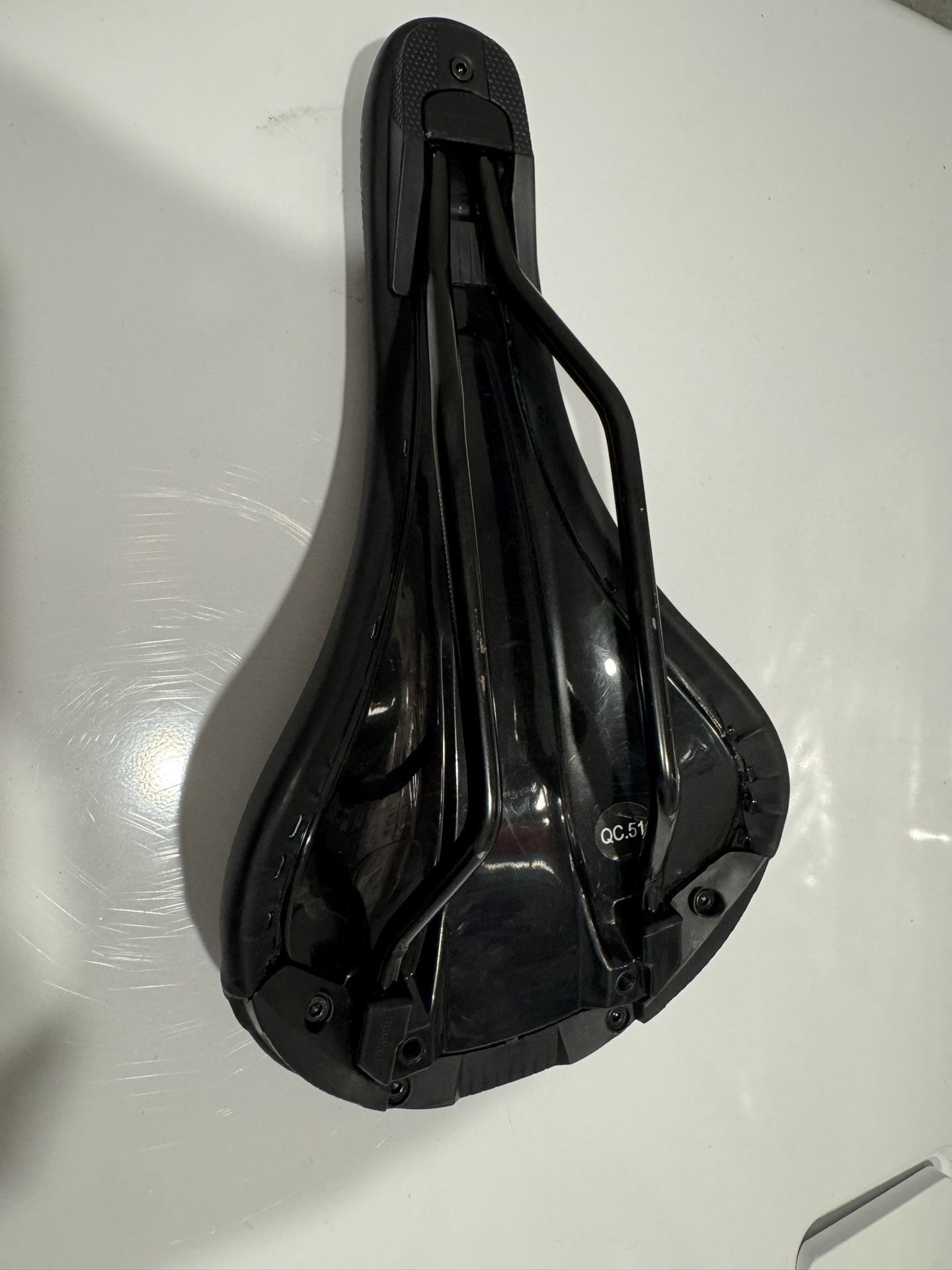 Bike Seat (143mm Saddle)