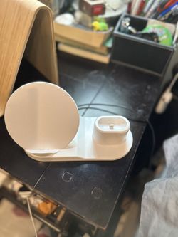 Wireless charger Plus AirPods