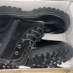 Brand New Boots Never Worn Very Comfortable 