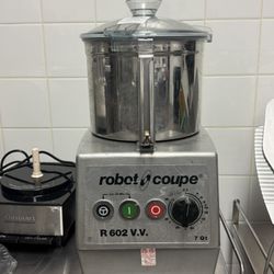 Robot Coupe R 602 V.V Commercial Door Processor ( Super Clean )