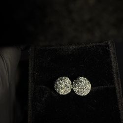 Half moon cluster moissanite men’s earrings