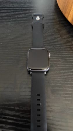 Apple series 4 watch