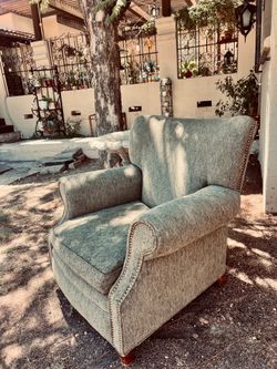 Lazy boy chair