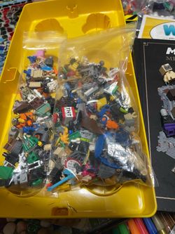 $20 Minecraft minifigs Lego people parts/accessories