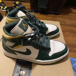 Air Jordan 1’s Mid Sonic Greens