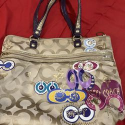 Purse : Coach Hand Bag 