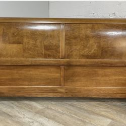 Thomasville Elysee Collection King Sleigh Bed
