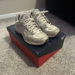 Reeboks Size 10 Men's