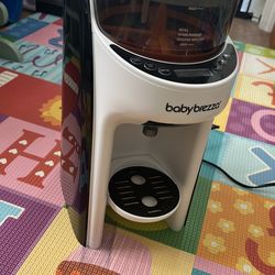Baby Brezza Pro Advanced Formula Dispenser