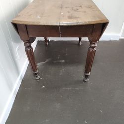 Solid Wood Drop-leaf Dining Table 