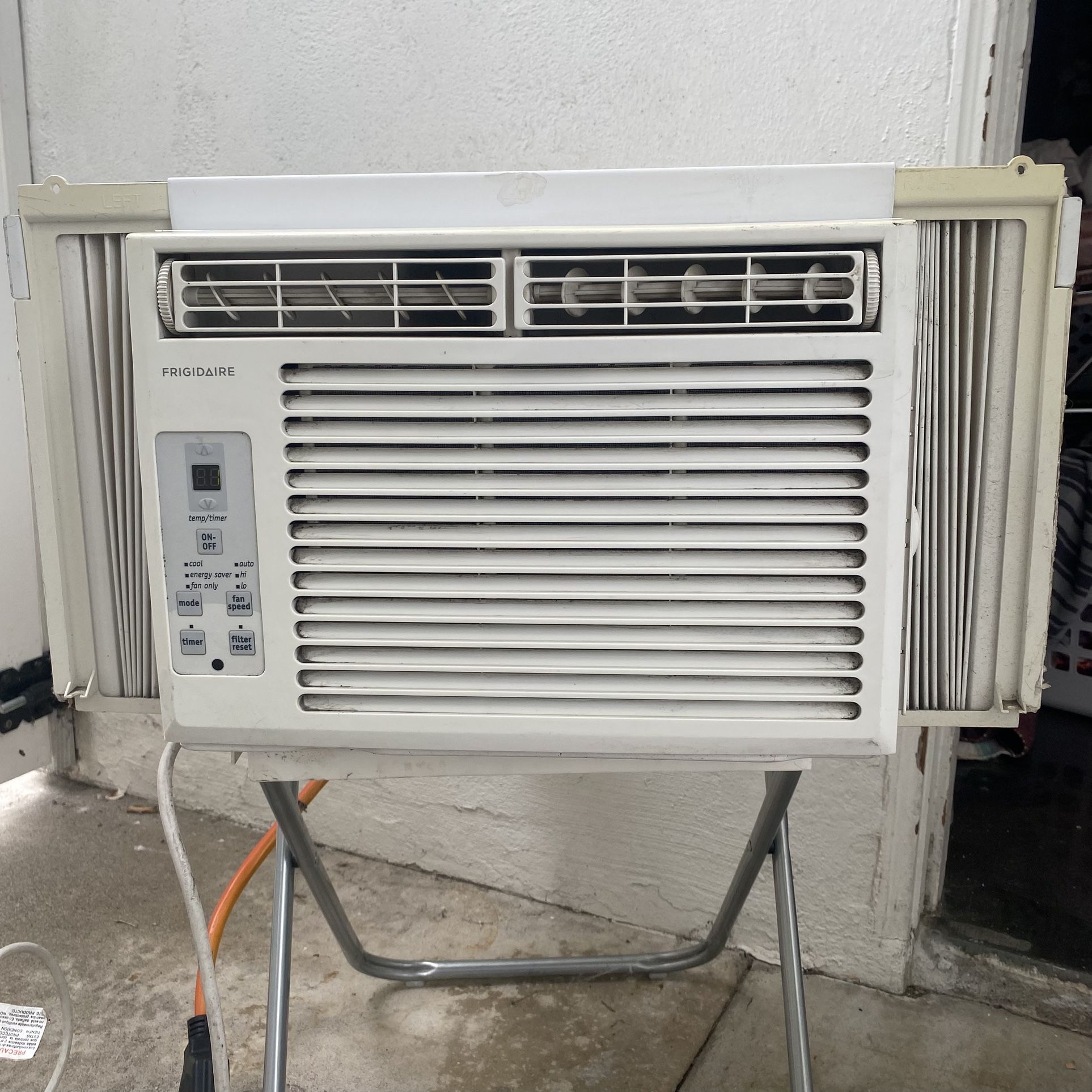 Frigidaire Window AC UNIT