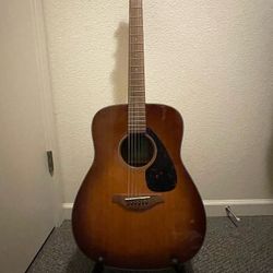 Yamaha Acoustic Guitar w/ Stand