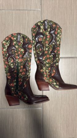 Boots- Jessica Simpson-size 6.5