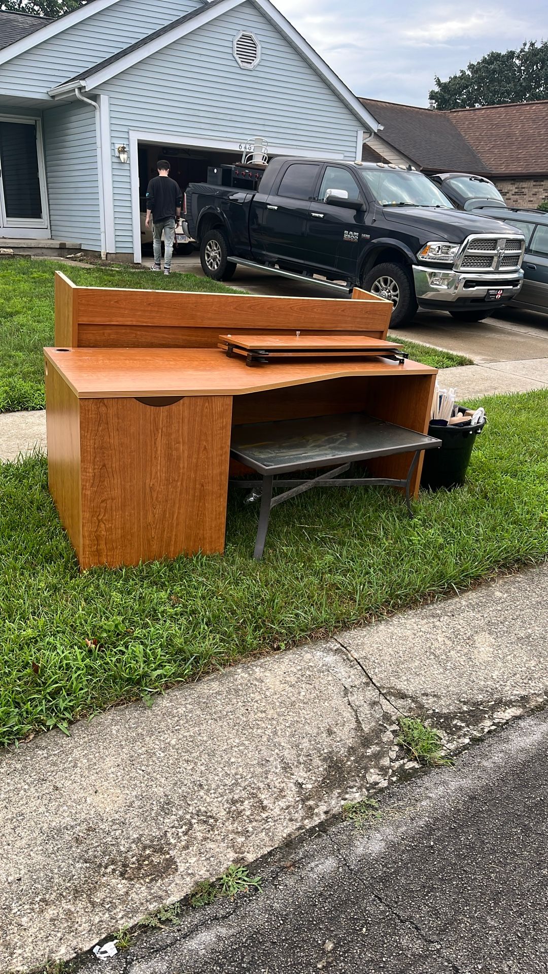 Large corner desk with top Free