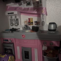 Kids Play Kitchen 