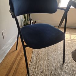 Blue velvet dining chair set (2)